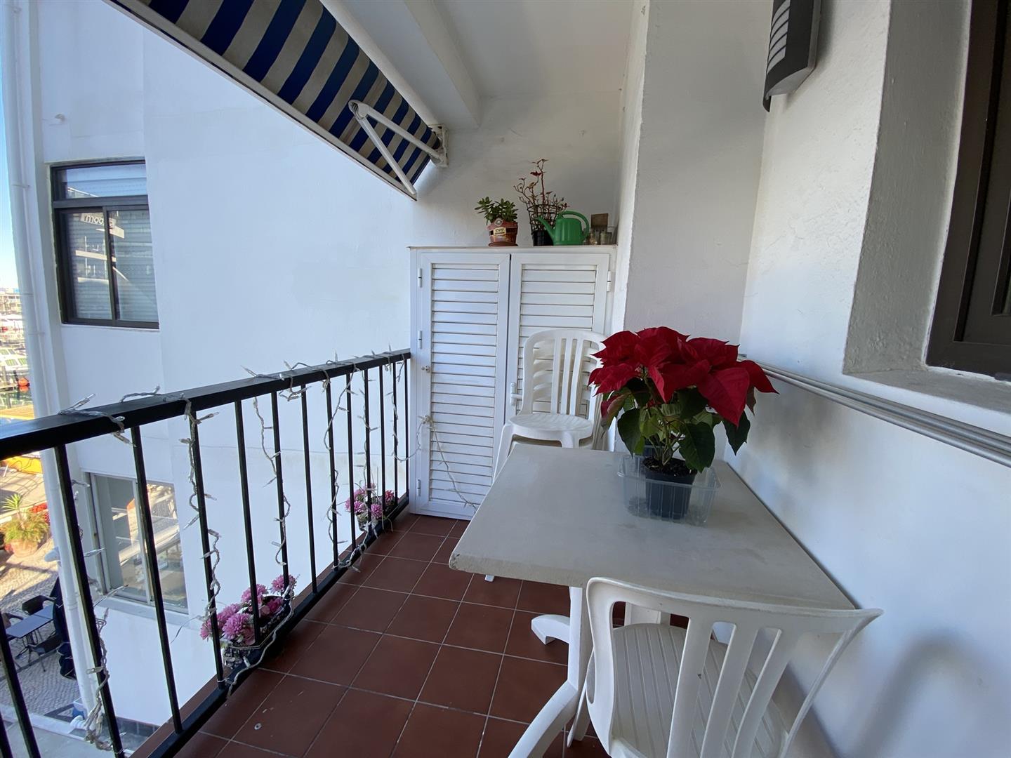 Image of Apartment - 5 Bedrooms - 3 Bathrooms for Sale in Marina Bay-Gibraltar, Image 13